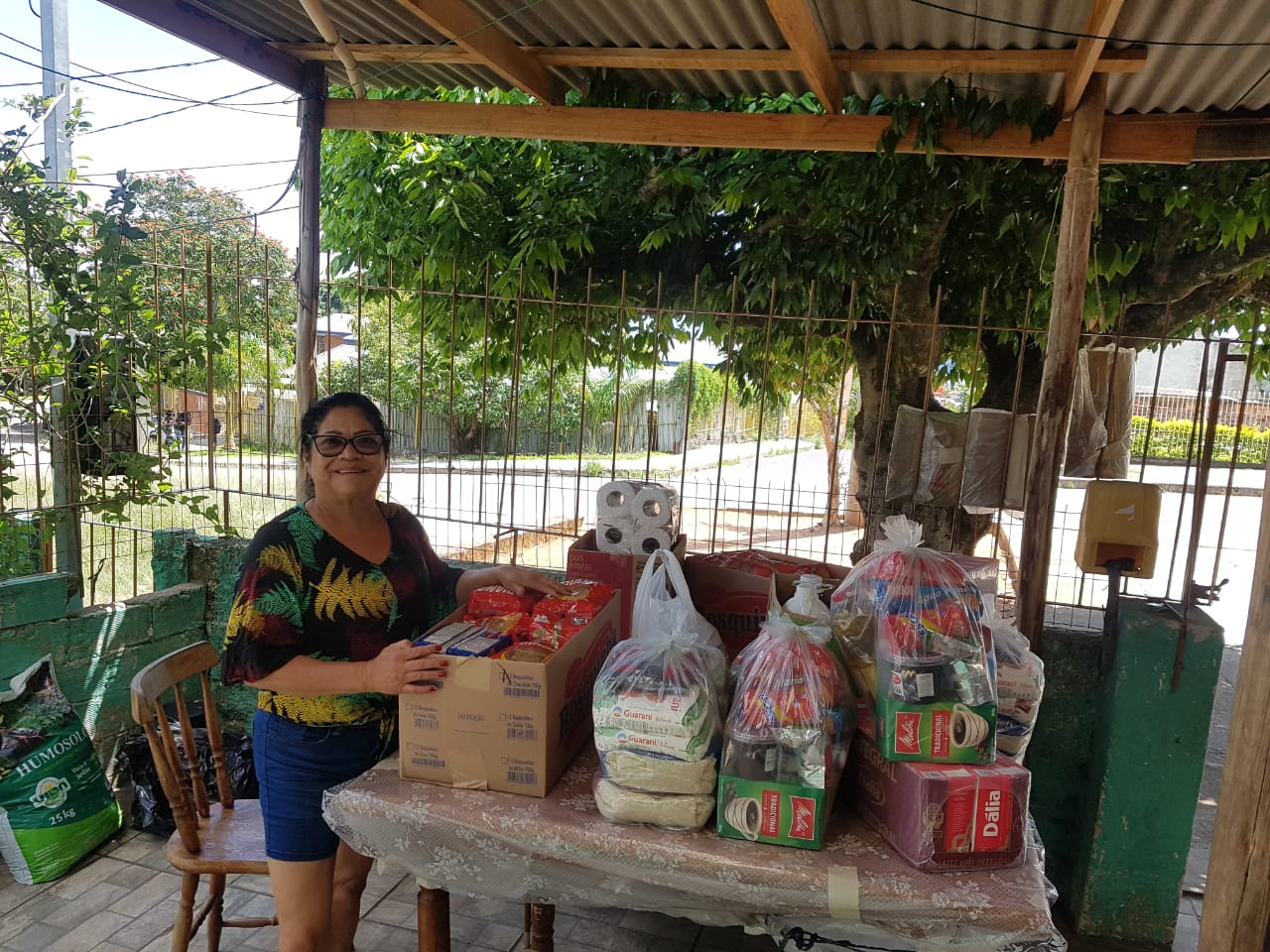 DOAÇÃO DE ALIMENTOS E PRODUTOS DE HIGIENE - LAR DONA NILZA